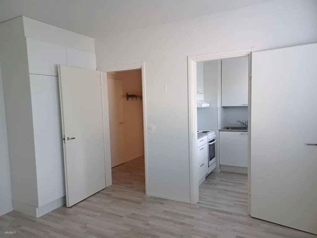 Köök - Modern Studio with Kitchenette in Hyvinkää