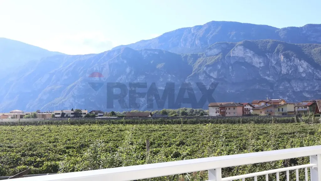 Terrasse - Newly Built Apartment with Mountain View in San Michele all'Adige