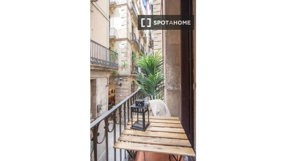 Balcone - Room in Shared Flat with Balcony in Barcelona