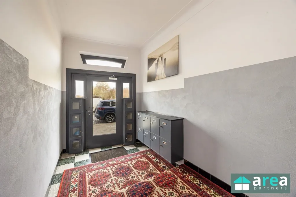 Esik - Ground Floor Apartment with Water View in Antwerp