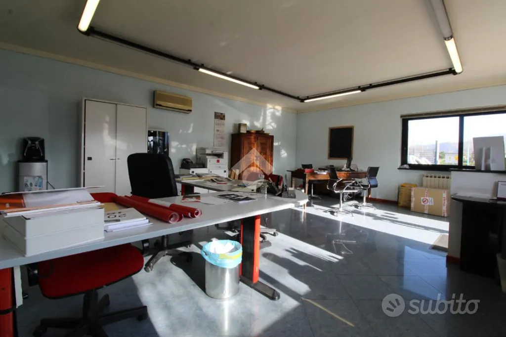 Studio - Industrial Complex with Exhibition Space near Brescia
