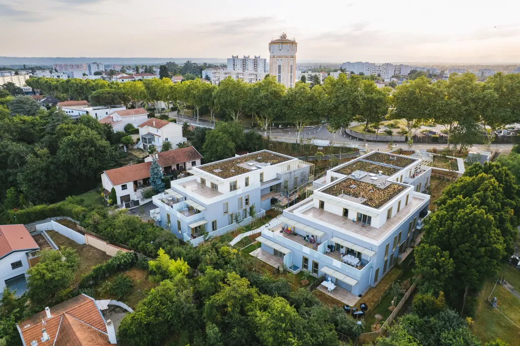Vue aérienne - Appartement neuf avec terrasse à Décines