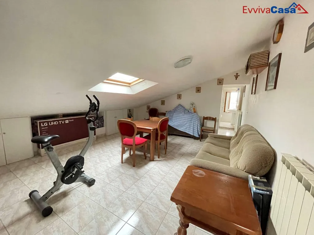 Pièces - Spacious Apartment with Balcony in Senigallia