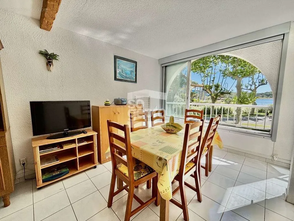 Salle à manger - Appartement 3 Pièces avec Vue Lagon et Parking Privé au Cap d'Agde