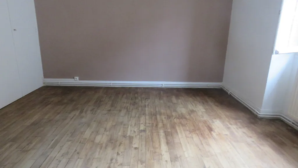 Pièces - Maison en Pierres avec Cour Privée près d'Excideuil
