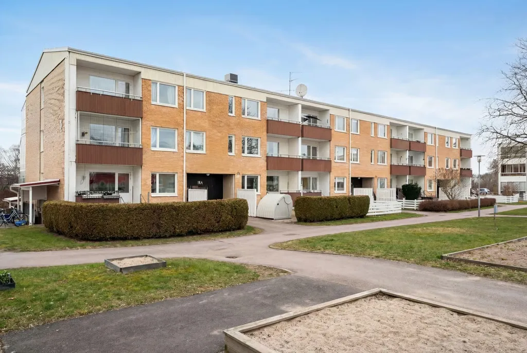 Extérieur - Two-Storey Apartment with Balcony in Bjuv