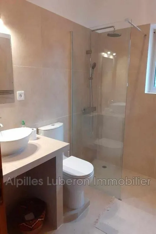 Salles de bain - Villa Luxe avec Piscine à Eygalières