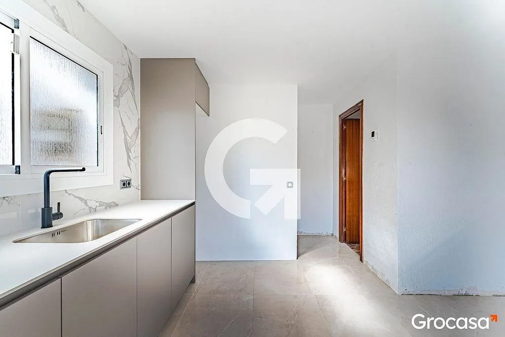 Cuisine - Penthouse with Terrace in Pubilla Cases