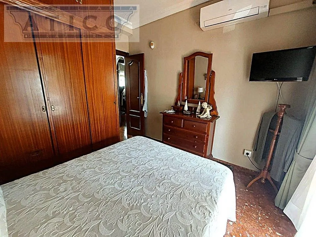 Chambres - Apartment with Terrace in Carmona Road Area