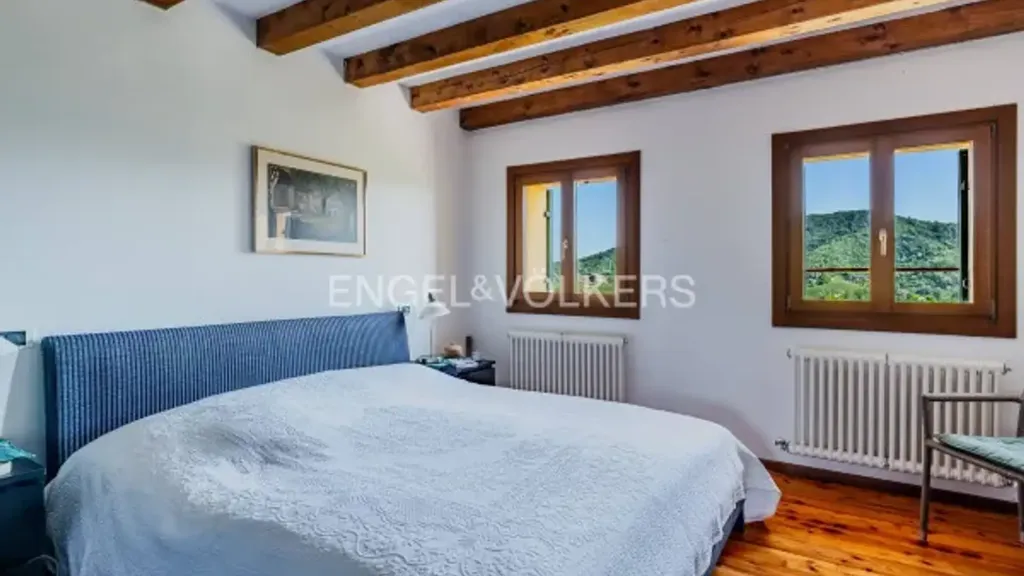 Chambres - Rustic Villa with Vineyard View in Cison Di Valmarino