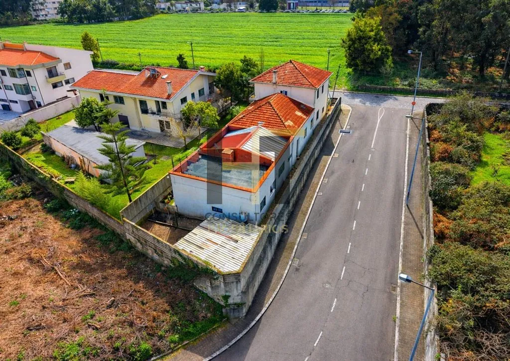 Õhuvaade - Versatile Property with Multiple Units in Castêlo da Maia
