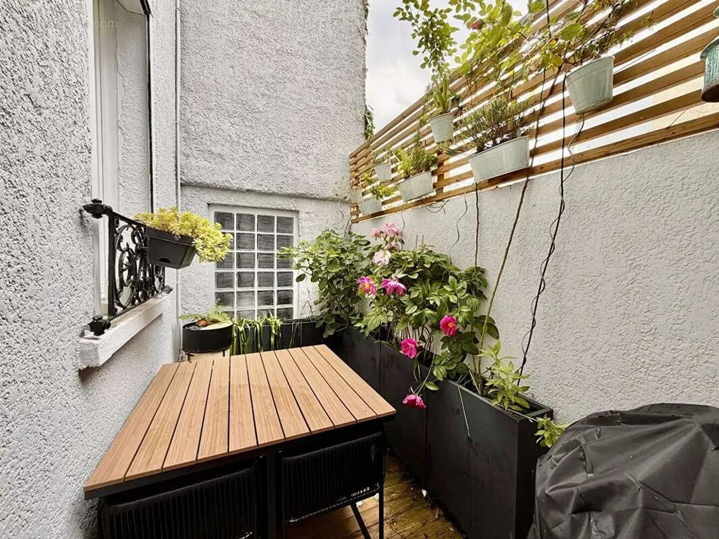 Terrass - Charming House with Garden in Colombes