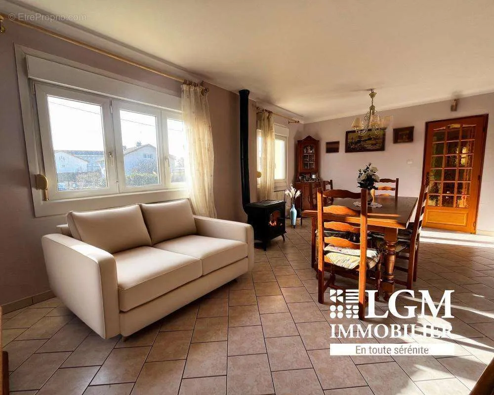 Salle à manger - Maison avec Sous-sol à Rambervillers