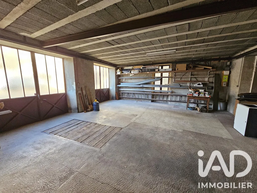Garage - Maison de Caractère avec Terrasse à Satillieu