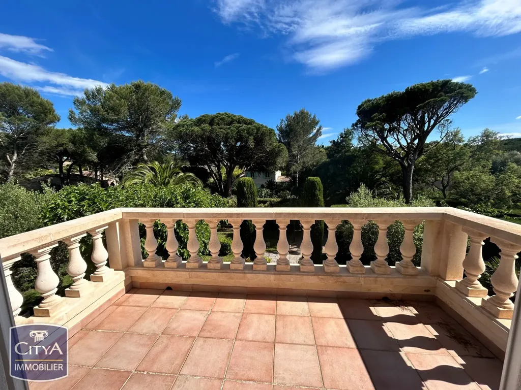 Terrass - Villa with Pool in Saint-Raphaël