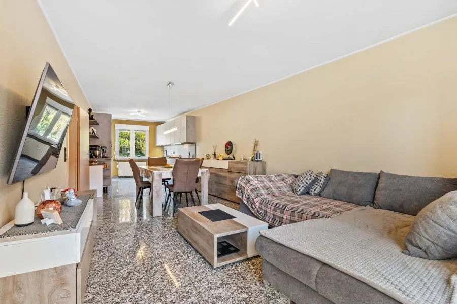 Séjour - Appartement 5 Pièces avec Balcon à Rodange