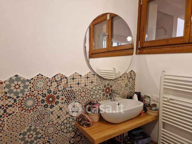 Bathrooms - Rustic Apartment with Garden in Figline e Incisa Valdarno
