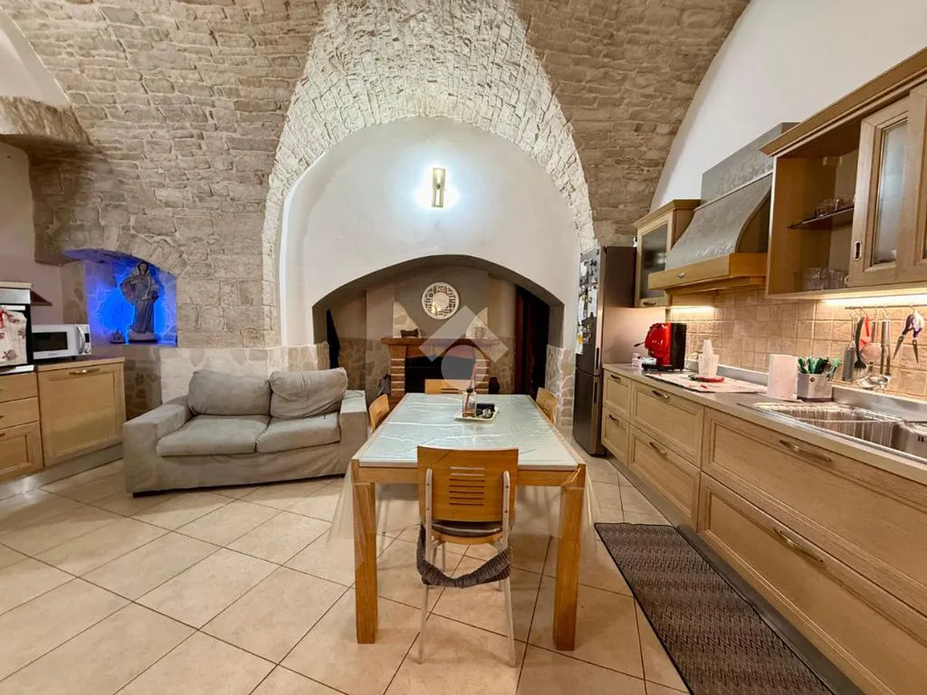 Köök - Characterful 3-Bedroom in Bitonto's Historic Centre