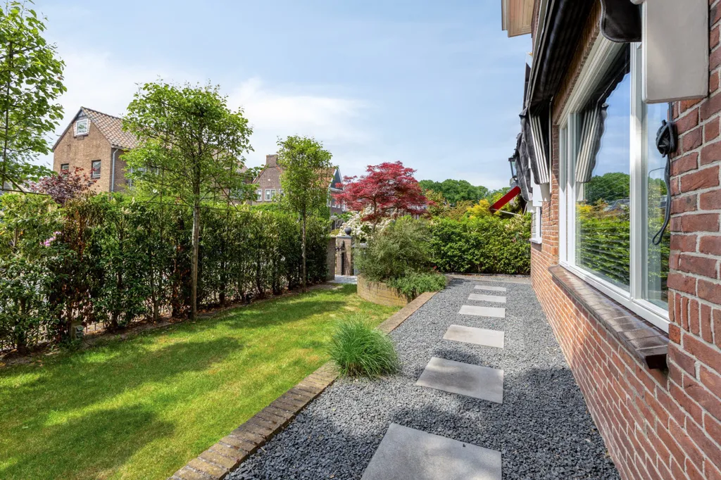 Aed - Luxury Villa with Garden in Beverwijk