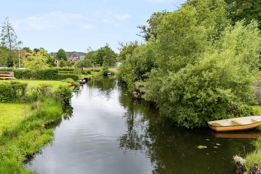 Villa with River Access in Lysbro