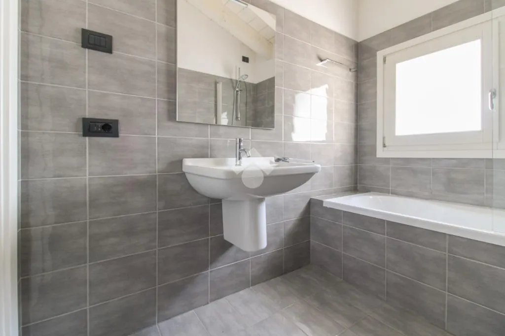Vannitoad - Trilocale with Private Balcony in Roè Volciano
