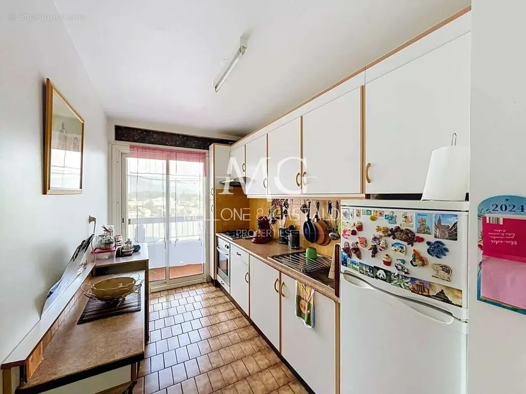 Cucina - Apartment with Panoramic Sea View in Cannes la Bocca