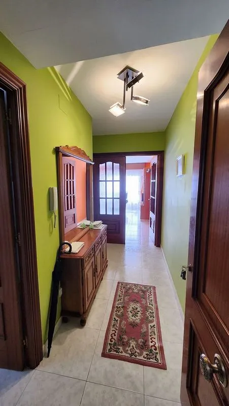 2-Bedroom Flat with Balcony in Miño