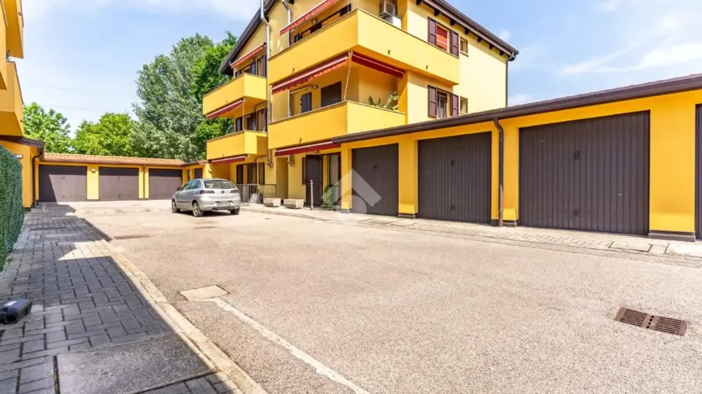 Extérieur - Trilocale with Balcony in Ferrara