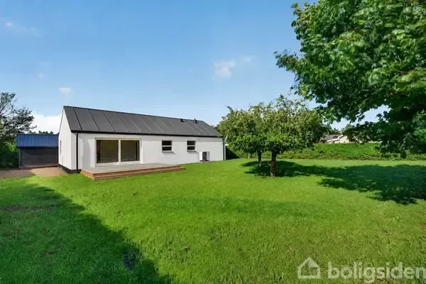 Giardino - Renovated Villa with South Facing Terrace in Gadstrup