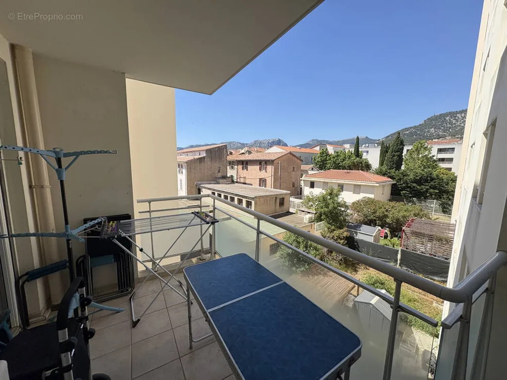 Balcon - Appartement avec Terrasse Vue Dégagée à Toulon