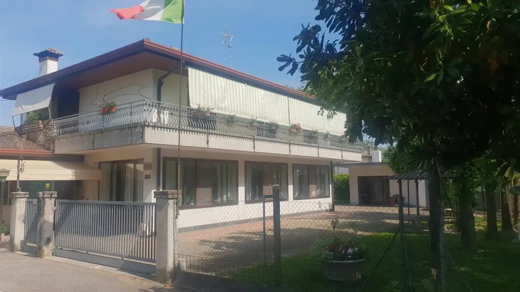 facade