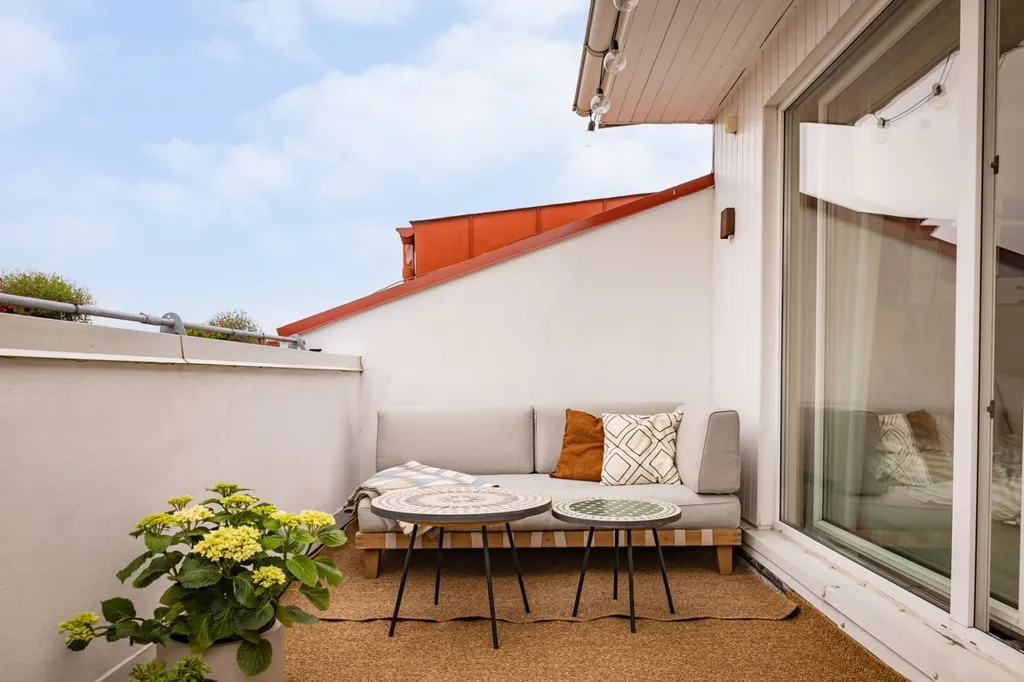 Balcon - Penthouse with Balcony & Terrace in Södermalm