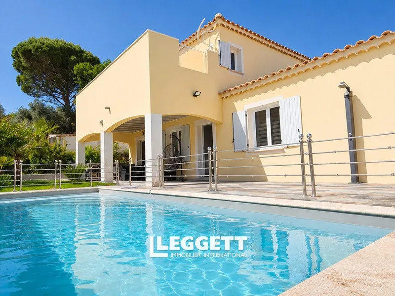 Piscine - Villa avec Piscine à Saint-Nazaire, Gard