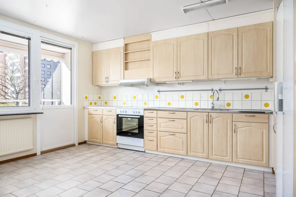 Köök - Apartment with Balcony in Vilbergen, Norrköping