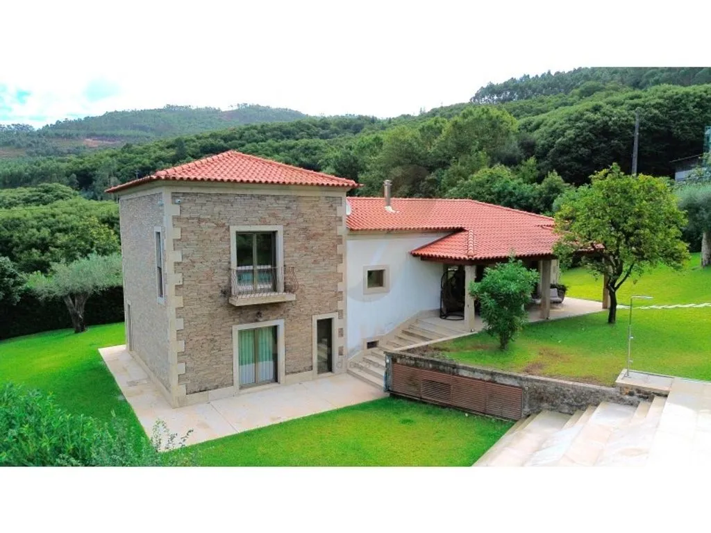 Õhuvaade - Rustic-Modern Villa with Pool in Ponte de Lima