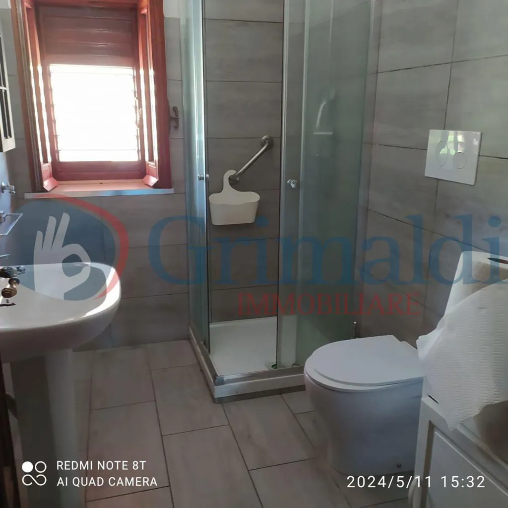 Salles de bain - Villa with Garden in Montefredane