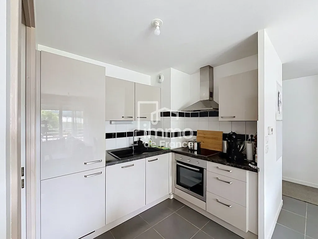 Cucina - T3 Flat with Nature View Terrace in Chevrier