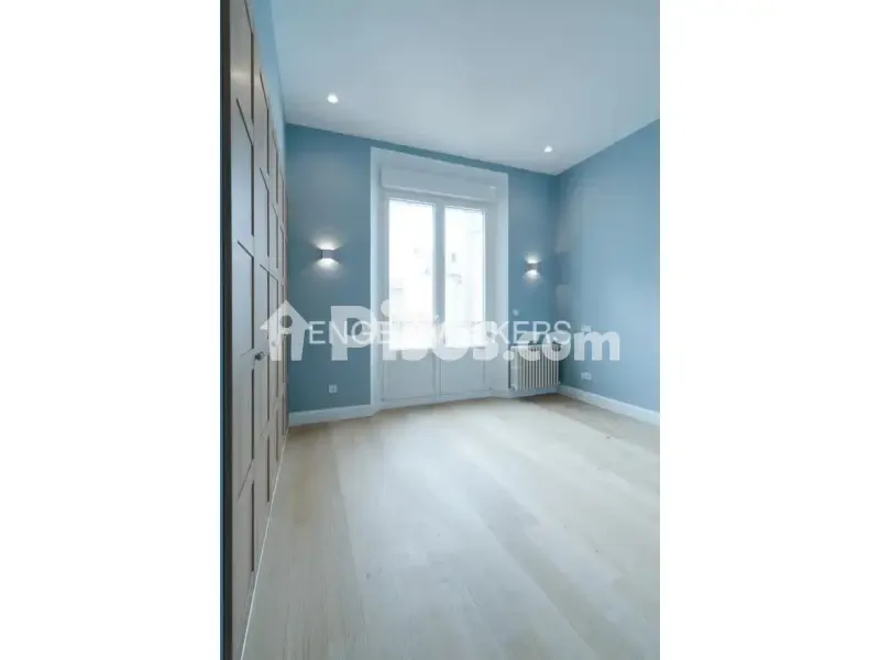 Dormitorios - Fully Renovated Apartment with Balcony in Justicia