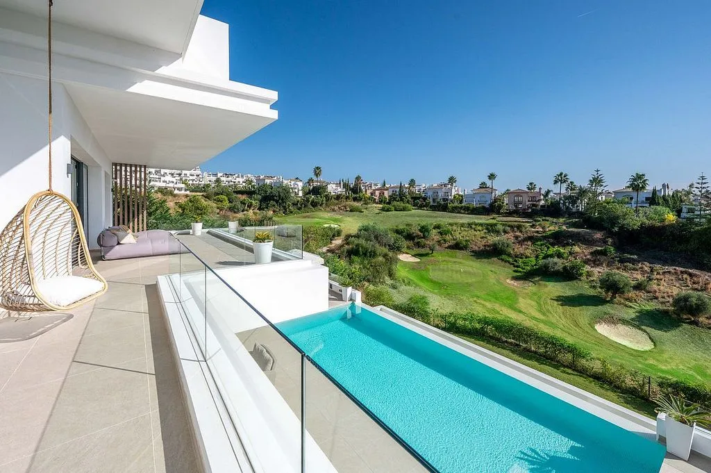 Piscine - Modern Chalet with Pool in El Padrón