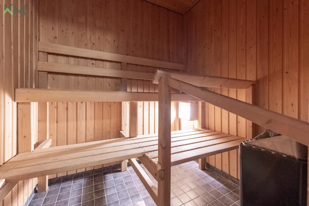 Toad - Detached House with Garden in Nopankylä