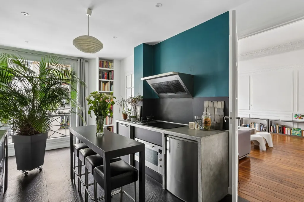 Cuisine - Appartement Luxe avec 4 Chambres à Paris 10ème
