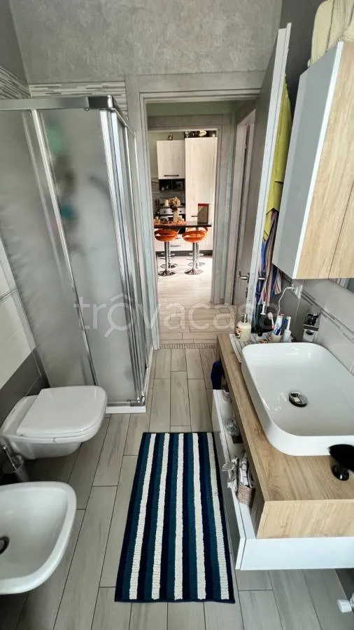 Salles de bain - Trilocale with Mountain Views in Chiusa di Pesio