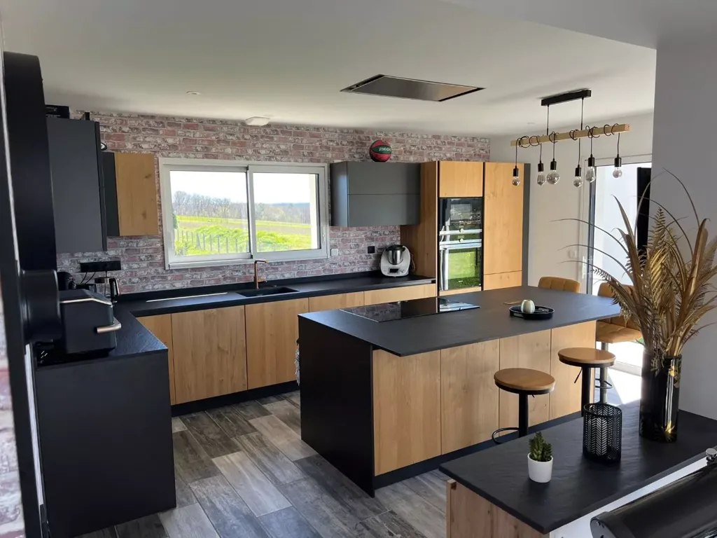 Cuisine - Maison Contemporaine avec Prestations Haut de Gamme à Proximité des Commodités