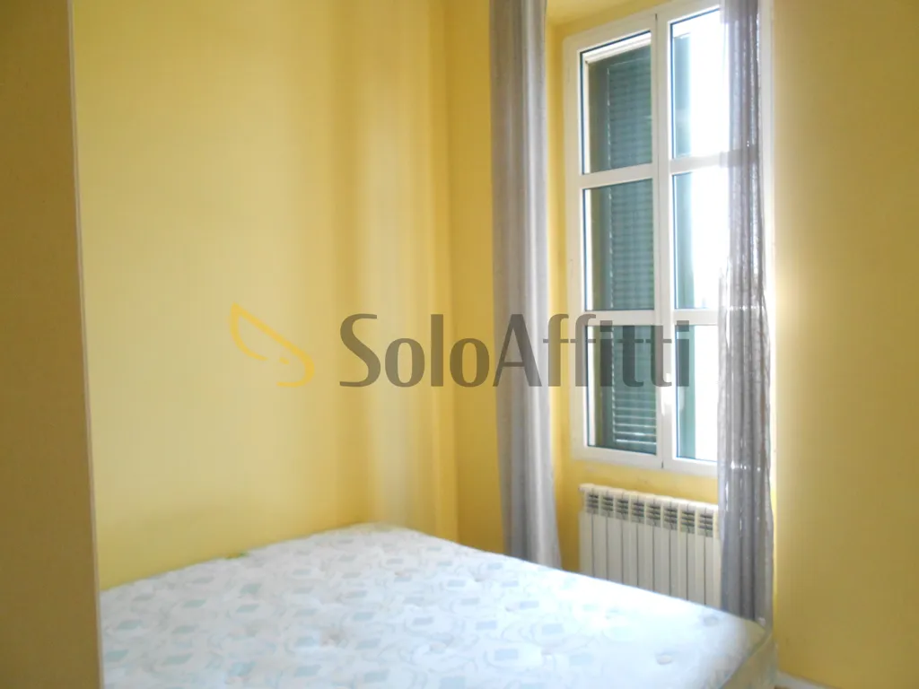 Magamistoad - Fully Furnished Flat with Balcony in Central Pavia