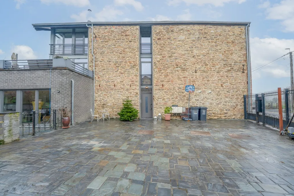 Duplex Haut de Gamme avec Jardin à Nandrin