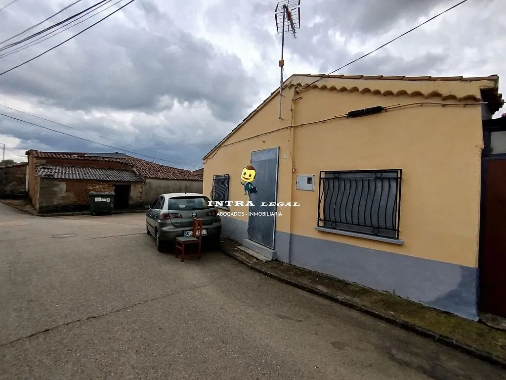 Extérieur - 3-Bedroom House with Chimney in Cabrillas