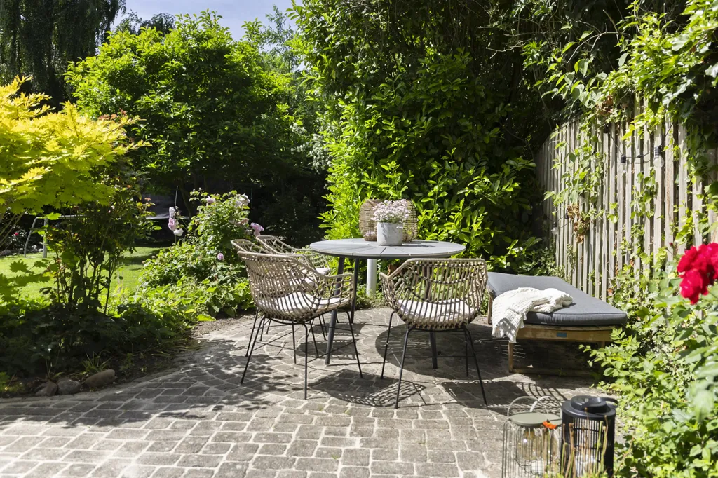Jardin - 1928 Villa with Garden in Odense C