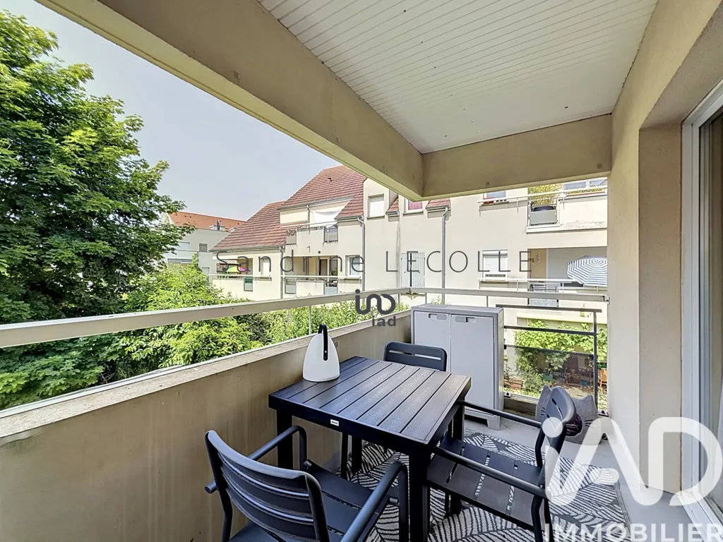 Balcon - Appartement Rénové avec Terrasse à Chessy