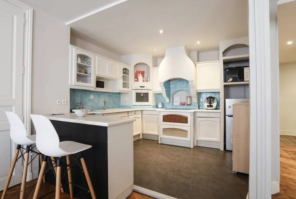 Cuisine - Appartement Luxueux avec Vue sur la Ville à Lyon