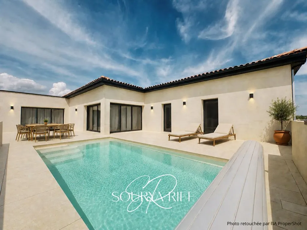 Bassein - Architectural Villa with Pool near Carcassonne